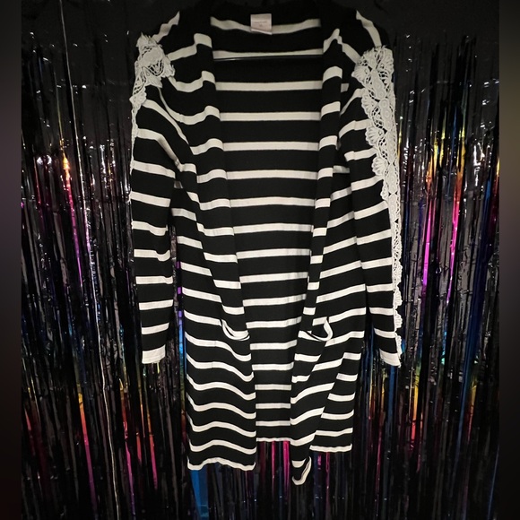 Black and White Striped Cardigan with pockets & Lace Detail - Picture 2 of 3